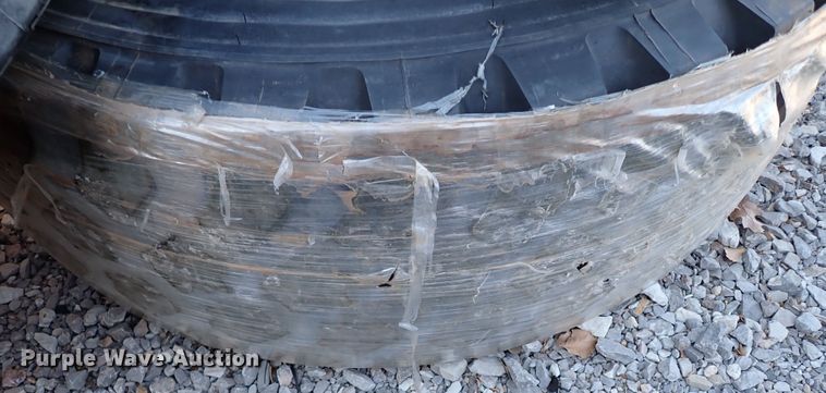 image for item IS9332 (4) Michelin 395/85R20 tires and wheels