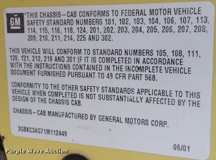 image for item IS9333 2001 Chevrolet Silverado 3500HD  tow truck
