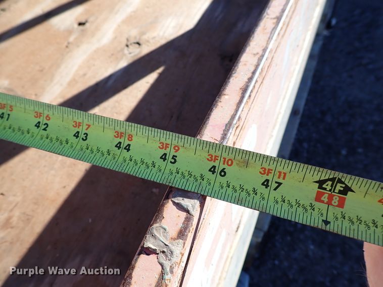 image for item IS9335 1997 Mec 2548HT  scissor lift