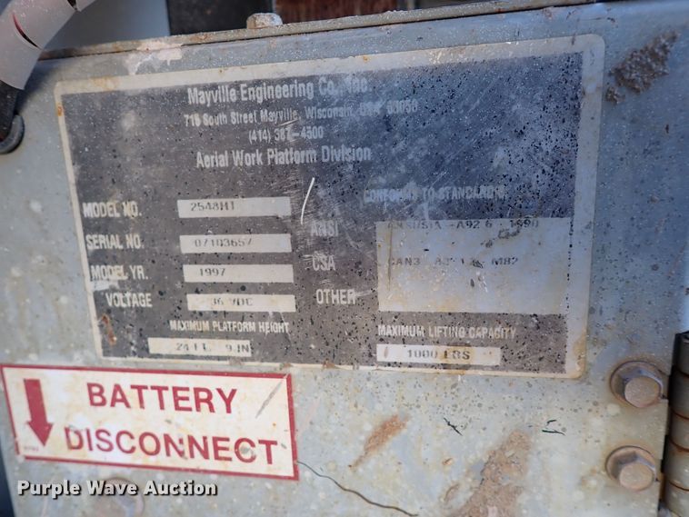 image for item IS9335 1997 Mec 2548HT  scissor lift