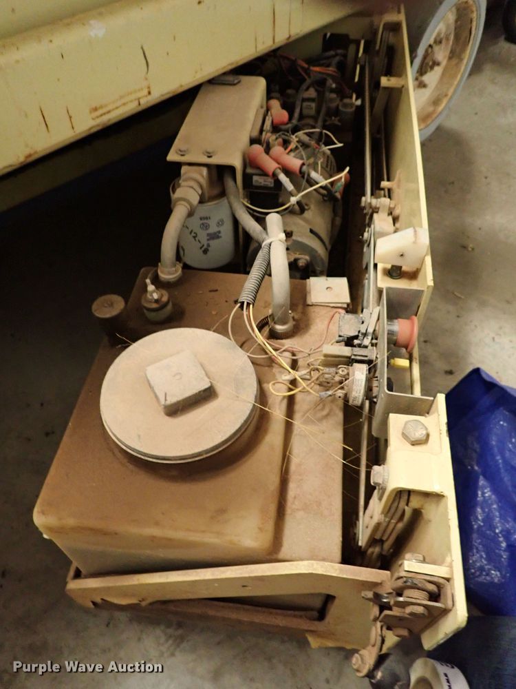 image for item IS9338 JLG 2032E2  scissor lift