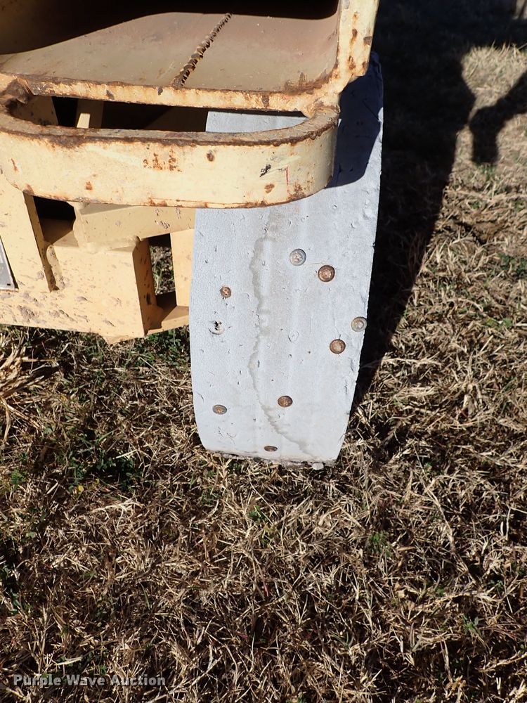 image for item IS9339 JLG 2032E2  scissor lift