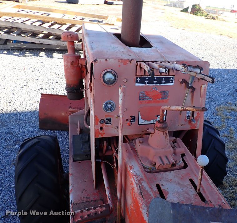 image for item IS9340 Ditch Witch V30  trencher