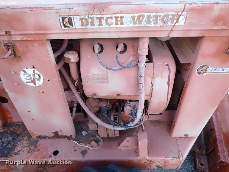 image for item IS9340 Ditch Witch V30  trencher