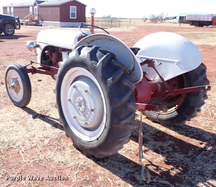 image for item IS9346 Ford 9N  tractor