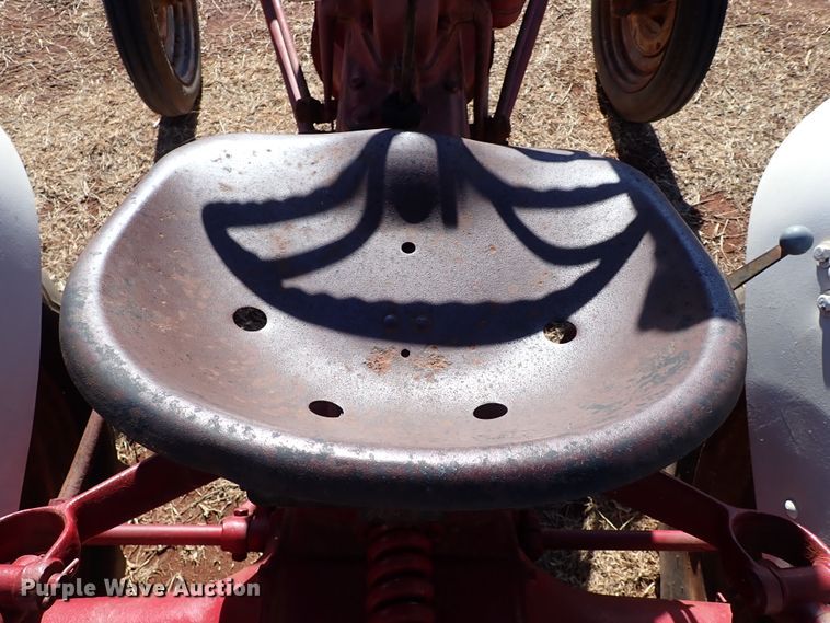 image for item IS9346 Ford 9N  tractor