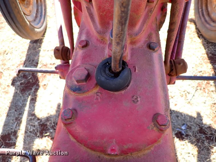 image for item IS9346 Ford 9N  tractor