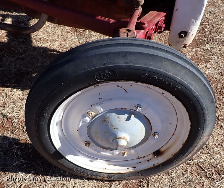 image for item IS9346 Ford 9N  tractor