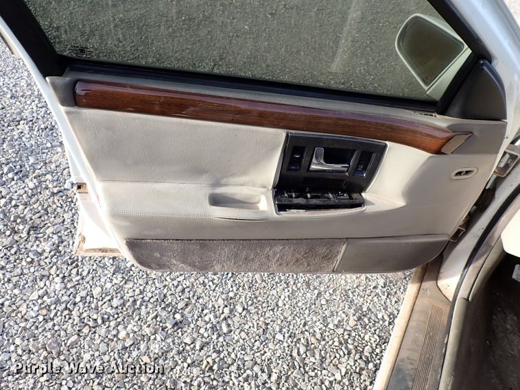 image for item IS9356 1994 Cadillac Seville STS