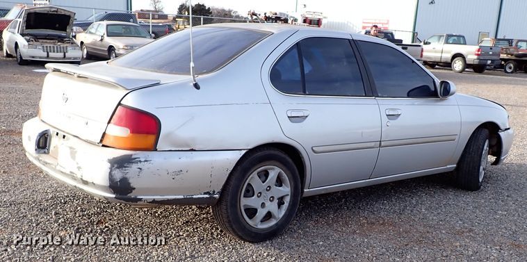 image for item IS9358 1999 Nissan Altima GXE