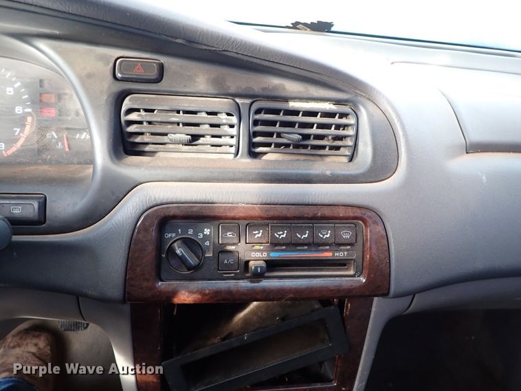 image for item IS9358 1999 Nissan Altima GXE