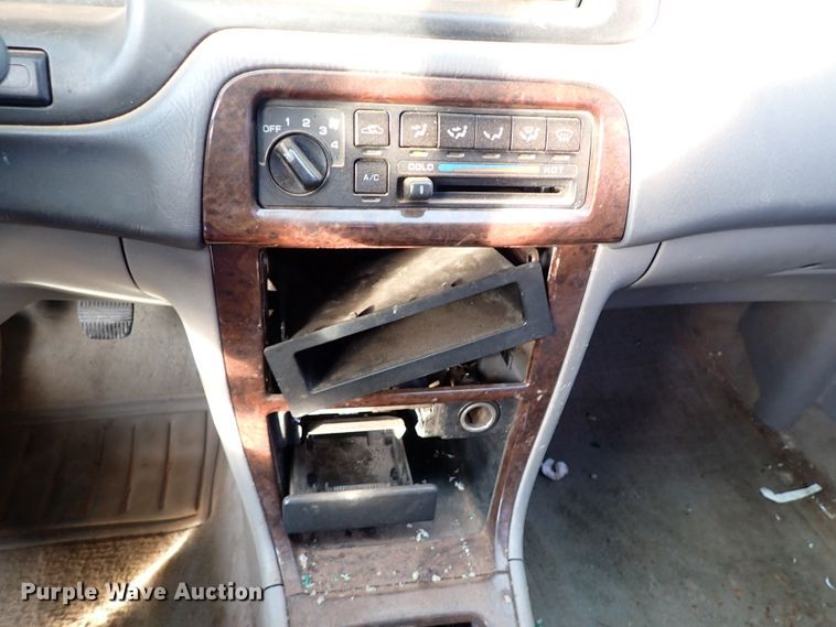 image for item IS9358 1999 Nissan Altima GXE