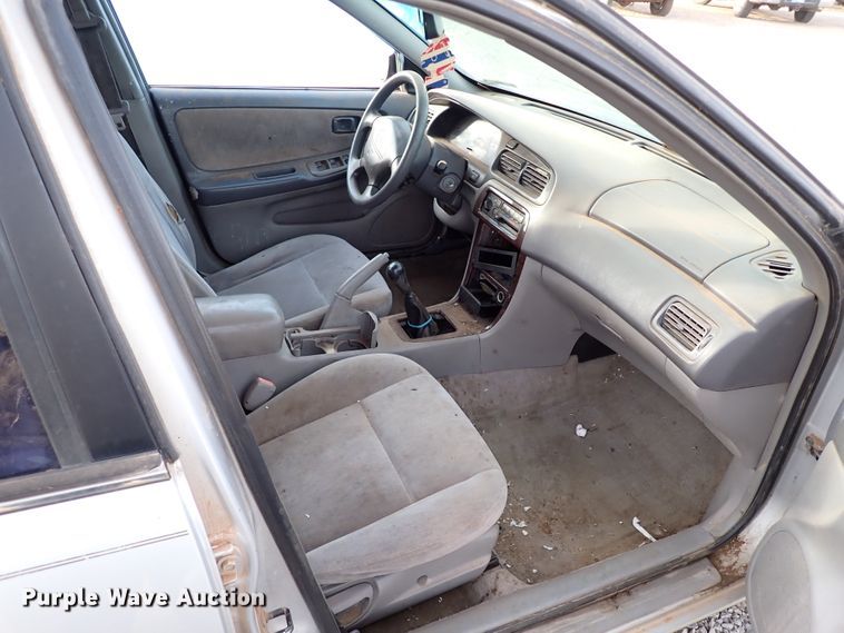 image for item IS9358 1999 Nissan Altima GXE