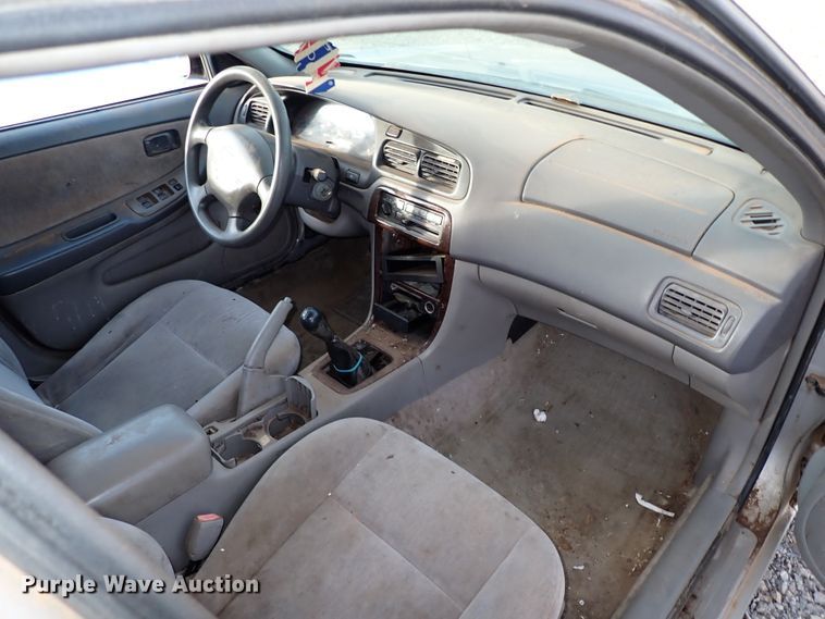 image for item IS9358 1999 Nissan Altima GXE