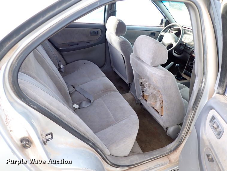 image for item IS9358 1999 Nissan Altima GXE
