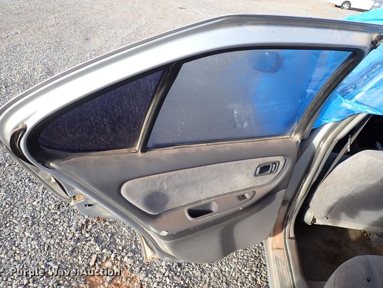 image for item IS9358 1999 Nissan Altima GXE