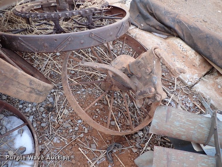 image for item IS9361 Approximately 8 wagon wheels