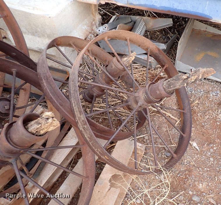 image for item IS9361 Approximately 8 wagon wheels