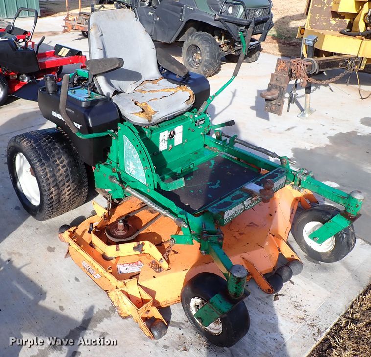 image for item IS9383 (2) ZTR lawn mowers