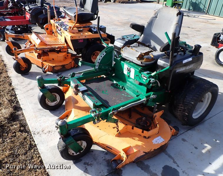 image for item IS9383 (2) ZTR lawn mowers