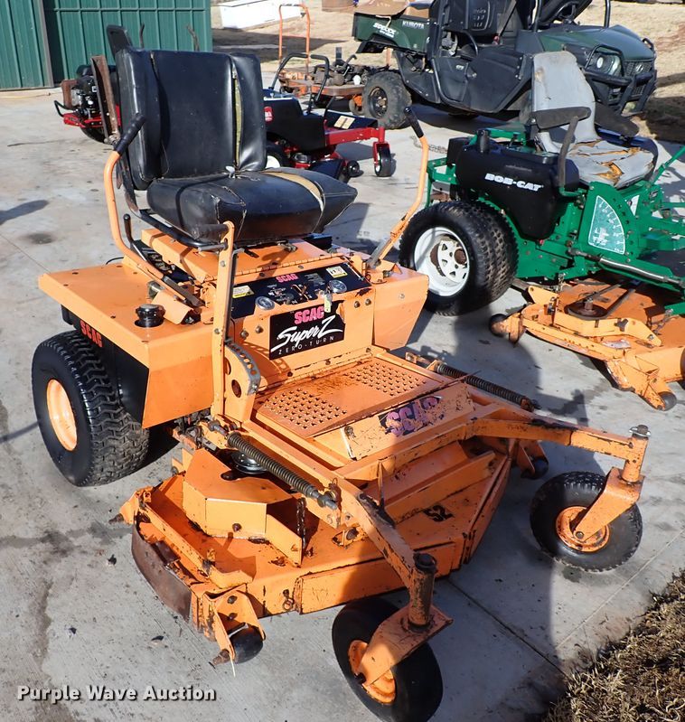 image for item IS9383 (2) ZTR lawn mowers