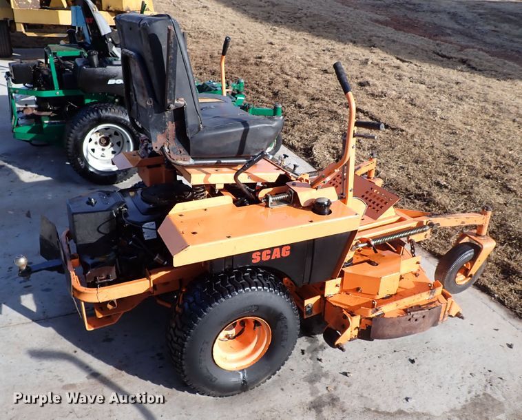 image for item IS9383 (2) ZTR lawn mowers