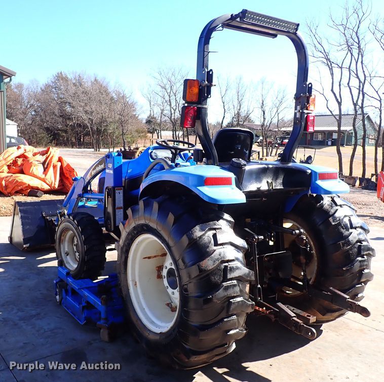 image for item IS9384 New Holland TC40DA  MFWD tractor
