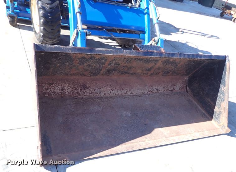 image for item IS9384 New Holland TC40DA  MFWD tractor