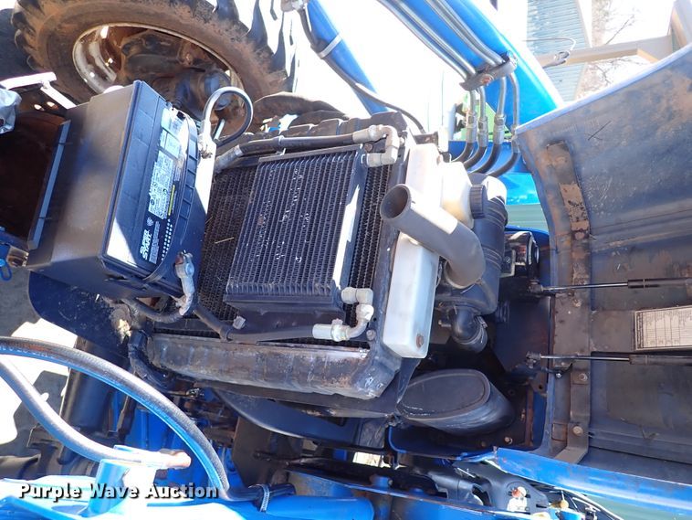 image for item IS9384 New Holland TC40DA  MFWD tractor