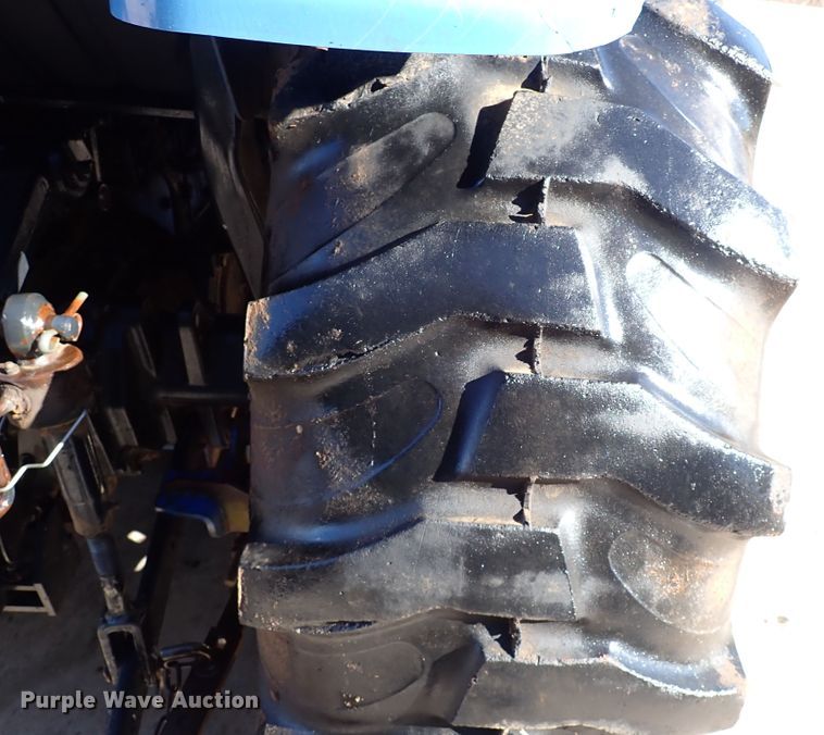 image for item IS9384 New Holland TC40DA  MFWD tractor