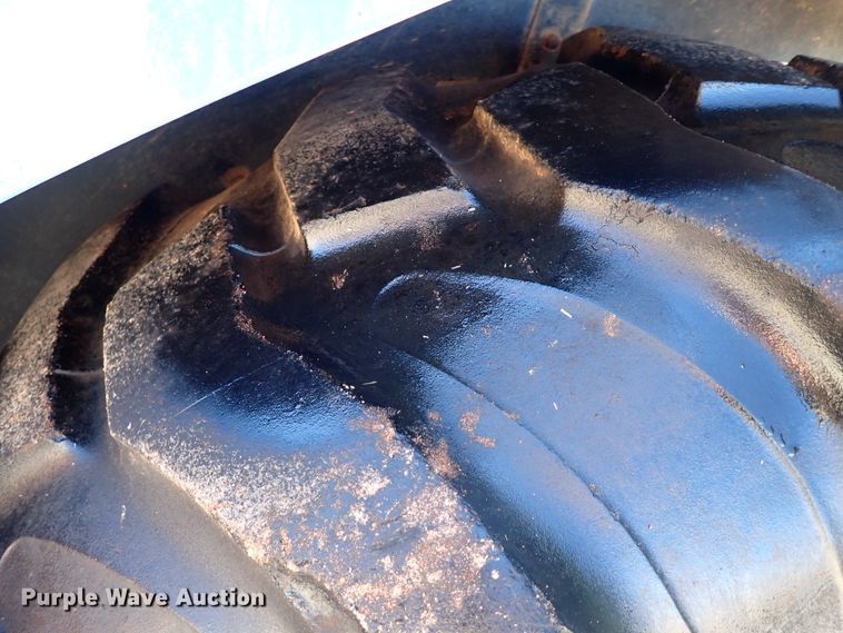 image for item IS9384 New Holland TC40DA  MFWD tractor