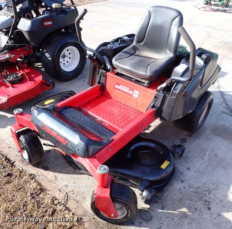 image for item IS9389 (3) lawn mowers