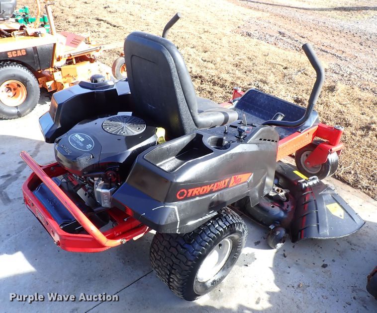 image for item IS9389 (3) lawn mowers