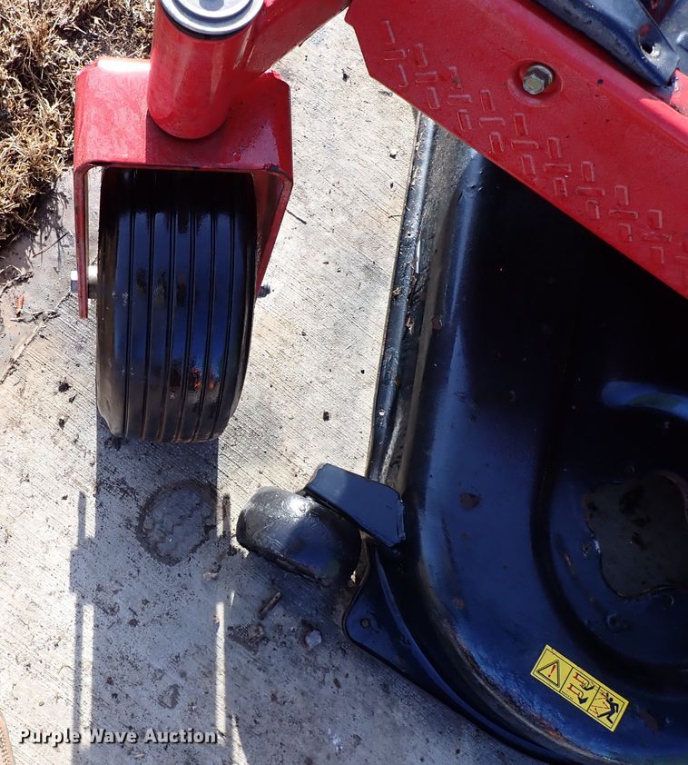 image for item IS9389 (3) lawn mowers