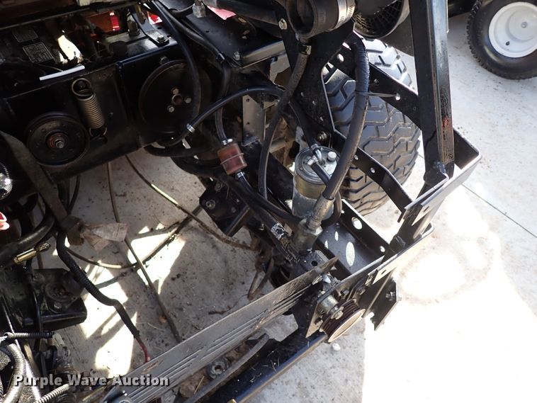 image for item IS9389 (3) lawn mowers