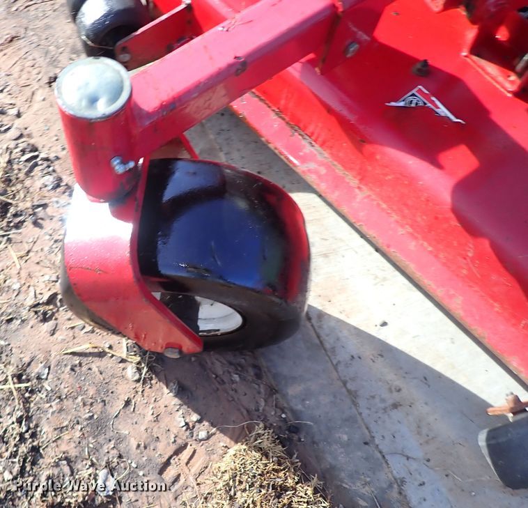 image for item IS9389 (3) lawn mowers