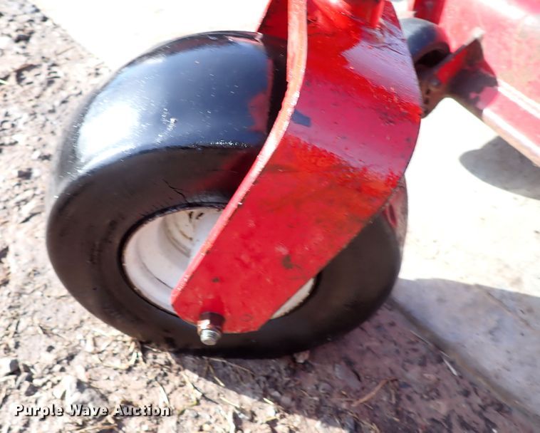 image for item IS9389 (3) lawn mowers