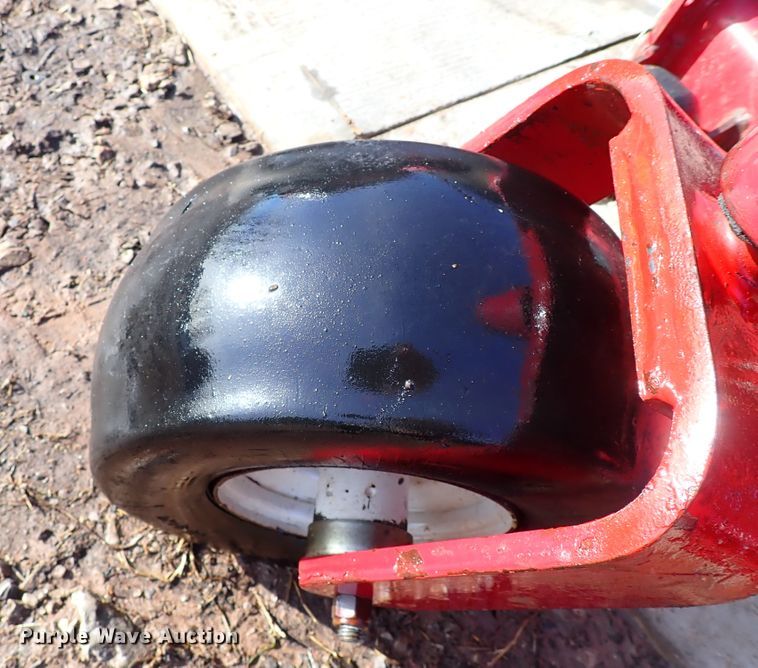 image for item IS9389 (3) lawn mowers