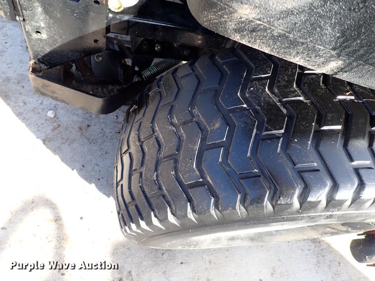 image for item IS9389 (3) lawn mowers