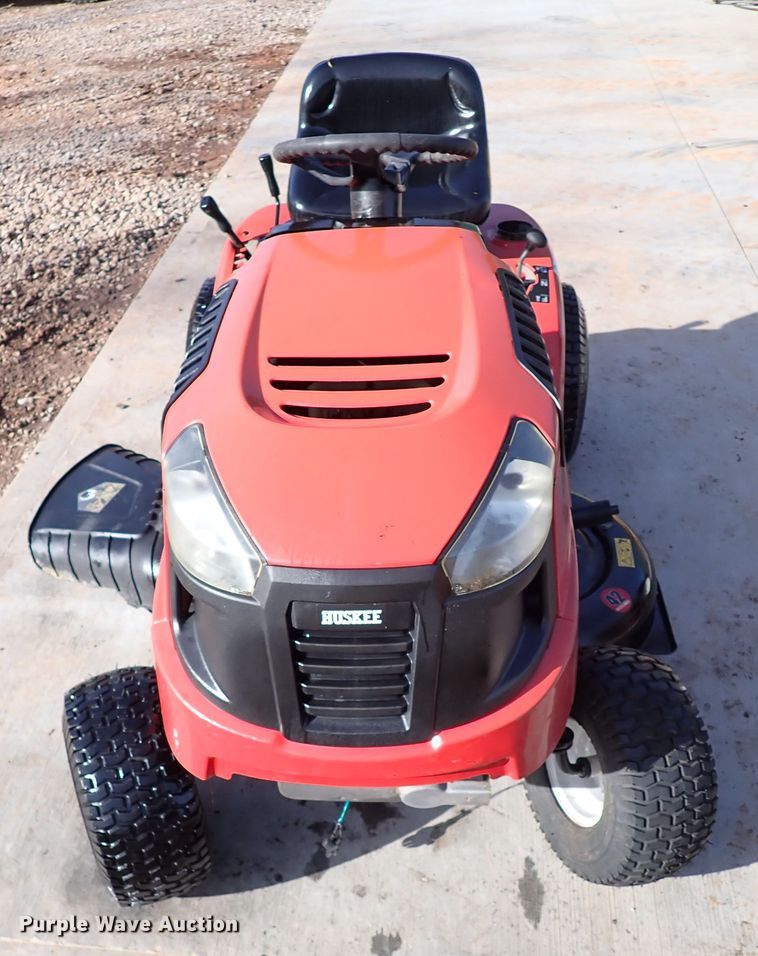 image for item IS9389 (3) lawn mowers