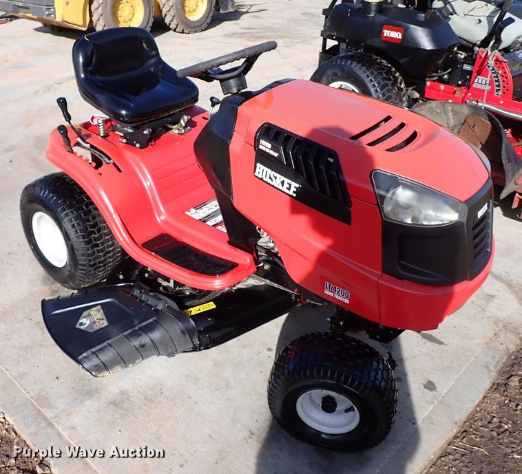 image for item IS9389 (3) lawn mowers