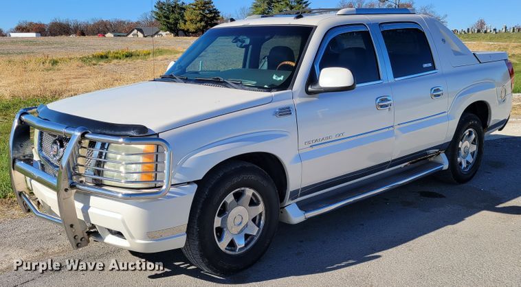 image for item IV9599 2004 Cadillac Escalade EXT  Crew Cab pickup truck