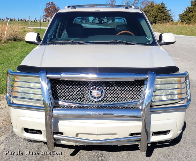 image for item IV9599 2004 Cadillac Escalade EXT  Crew Cab pickup truck
