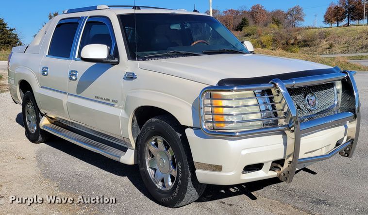 image for item IV9599 2004 Cadillac Escalade EXT  Crew Cab pickup truck