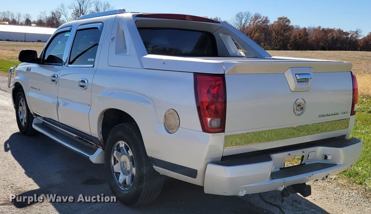image for item IV9599 2004 Cadillac Escalade EXT  Crew Cab pickup truck