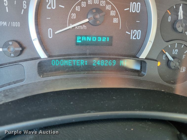 image for item IV9599 2004 Cadillac Escalade EXT  Crew Cab pickup truck