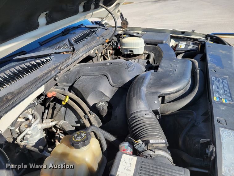 image for item IV9599 2004 Cadillac Escalade EXT  Crew Cab pickup truck