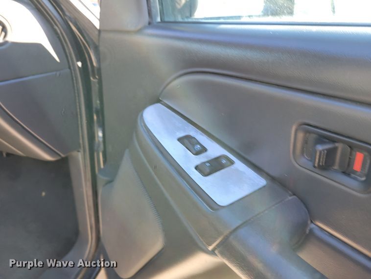 image for item IV9610 2005 Chevrolet Silverado 1500  Ext. Cab pickup truck