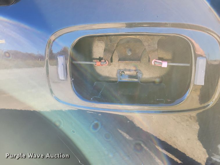 image for item IV9610 2005 Chevrolet Silverado 1500  Ext. Cab pickup truck