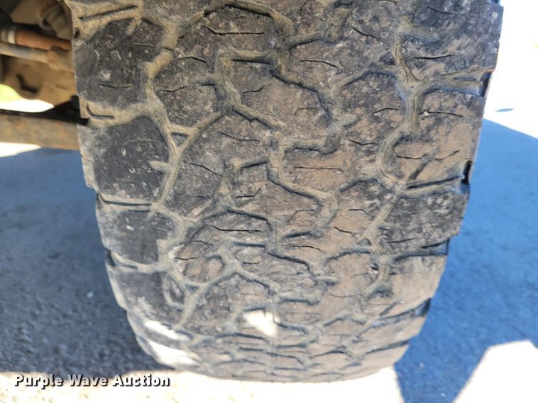 image for item IV9610 2005 Chevrolet Silverado 1500  Ext. Cab pickup truck